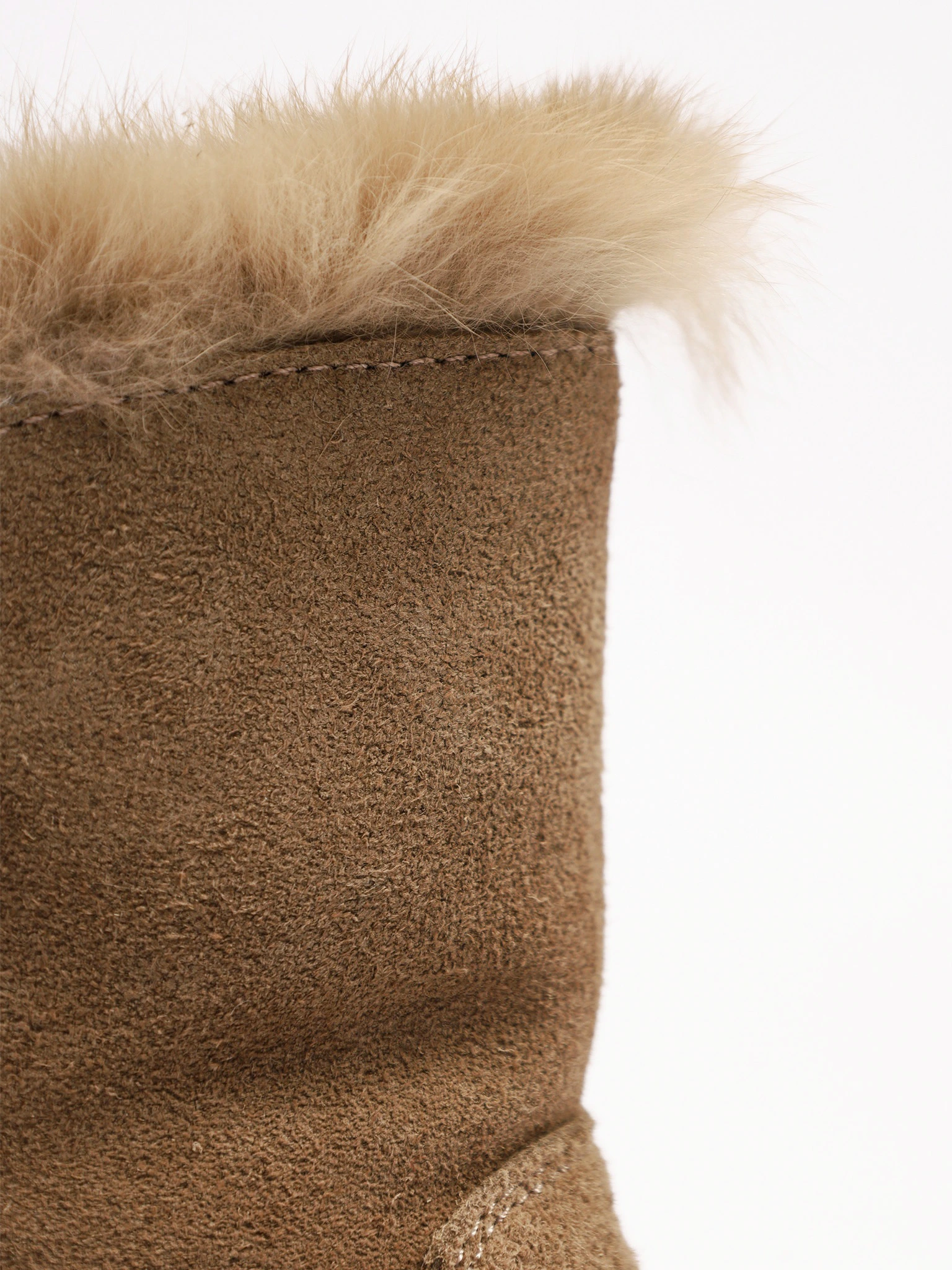 Ботинки бежевого цвета с двумя боковыми молниями